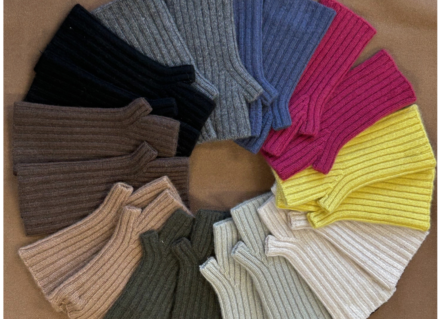 Lots de mitaines colorées en cachemire