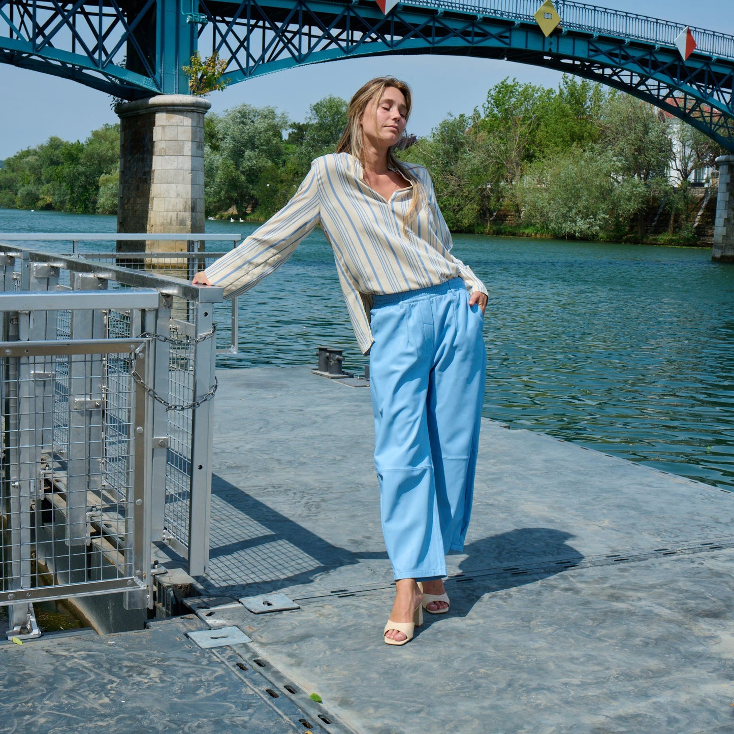 pantalon cuir
